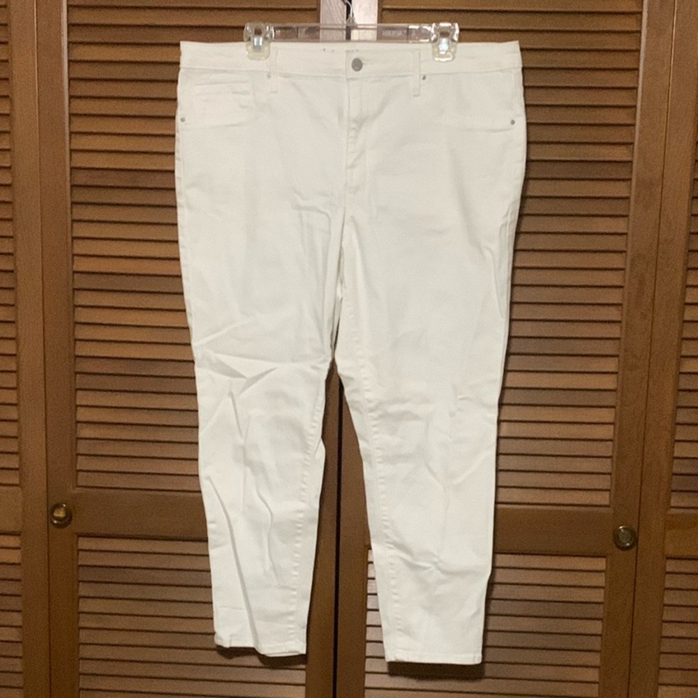 Mossimo High Rise Jegging Crop White Jeans 16/33R